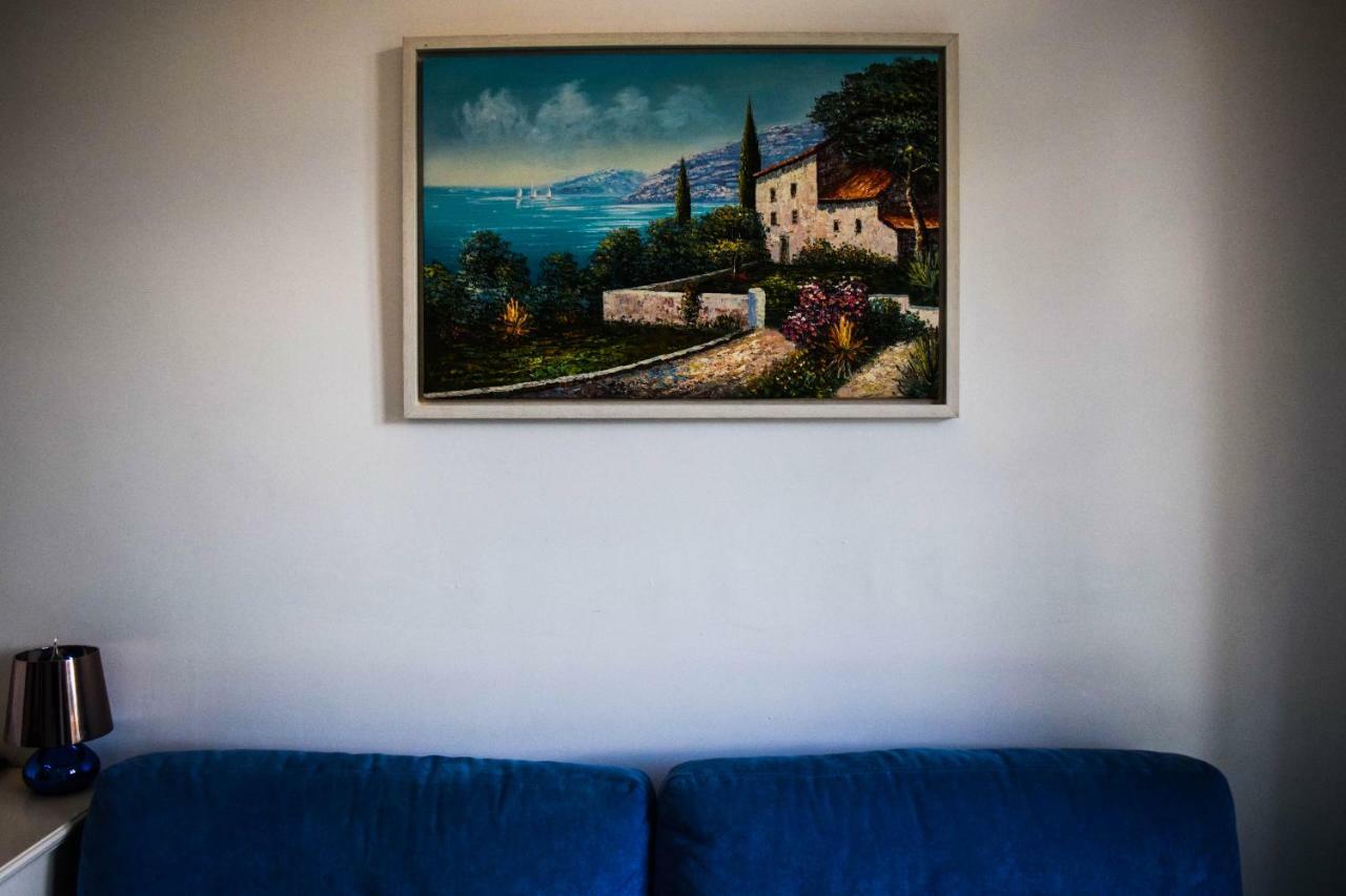 Chateau Nevers Bed & Breakfast วาเร็นน์ส วัวเซลส์ ภายนอก รูปภาพ