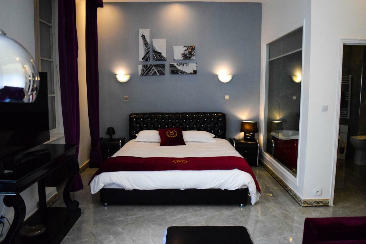 Chateau Nevers Bed & Breakfast วาเร็นน์ส วัวเซลส์ ภายนอก รูปภาพ